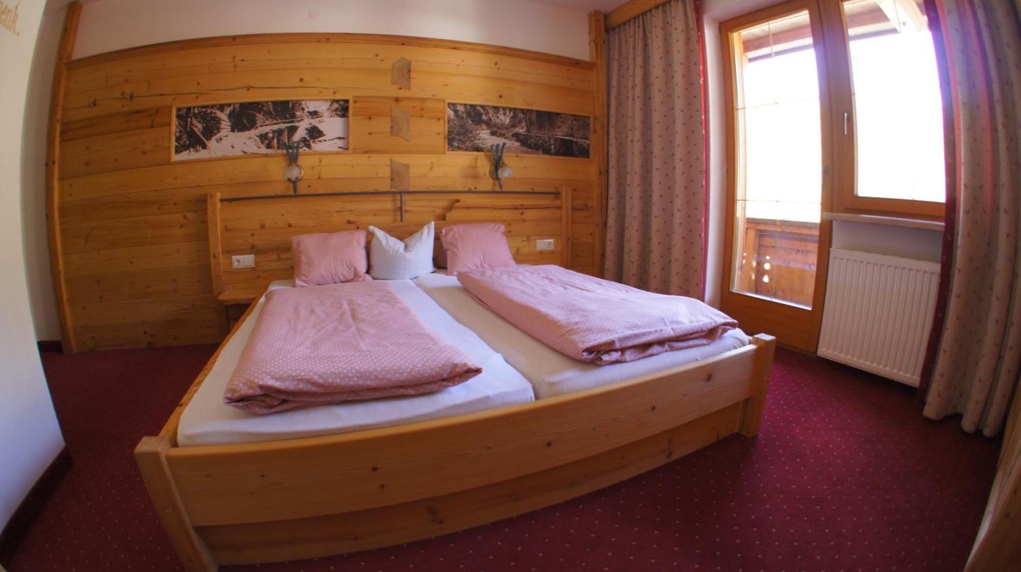 Hotel Schweizerhof Оберау Экстерьер фото